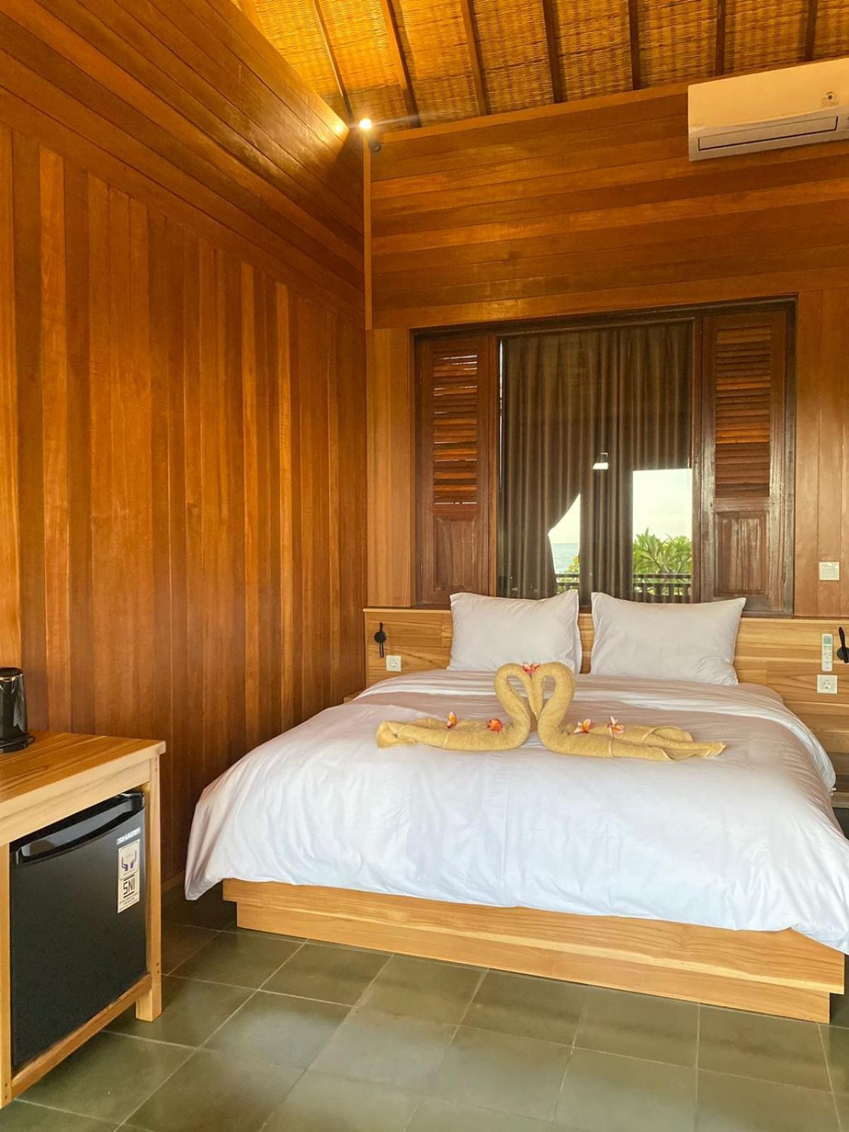 Putra'Lebah Amed Guest House エクステリア 写真