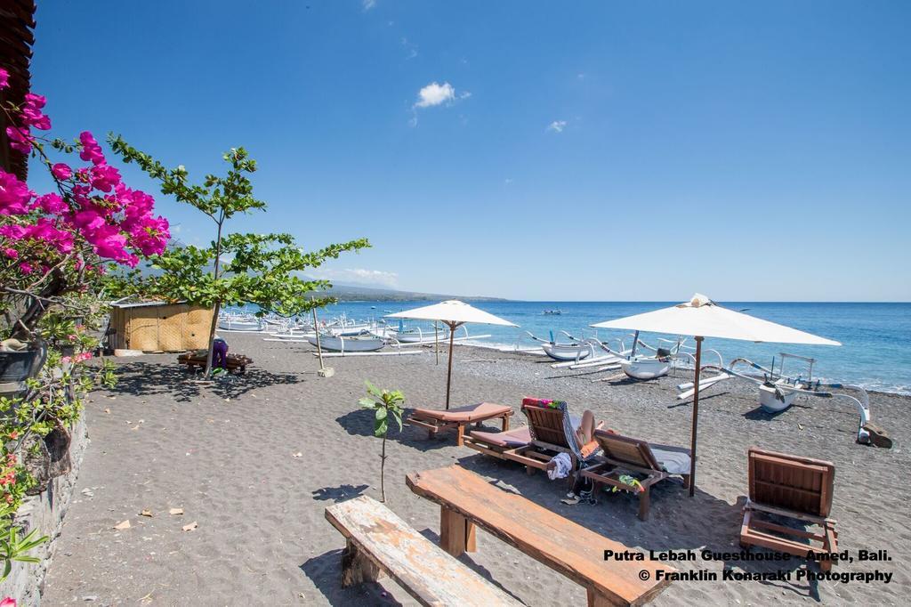 Putra'Lebah Amed Guest House エクステリア 写真