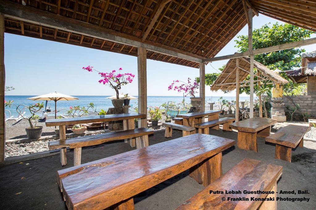 Putra'Lebah Amed Guest House エクステリア 写真